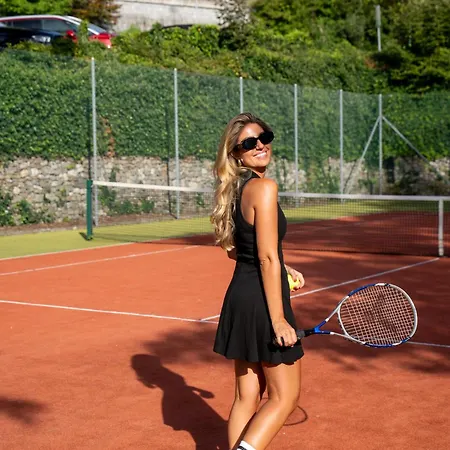 Ξενοδοχείο Hermitage - Club & Lifestyle