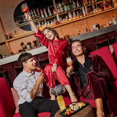 Hermitage - Club & Lifestyle Готель